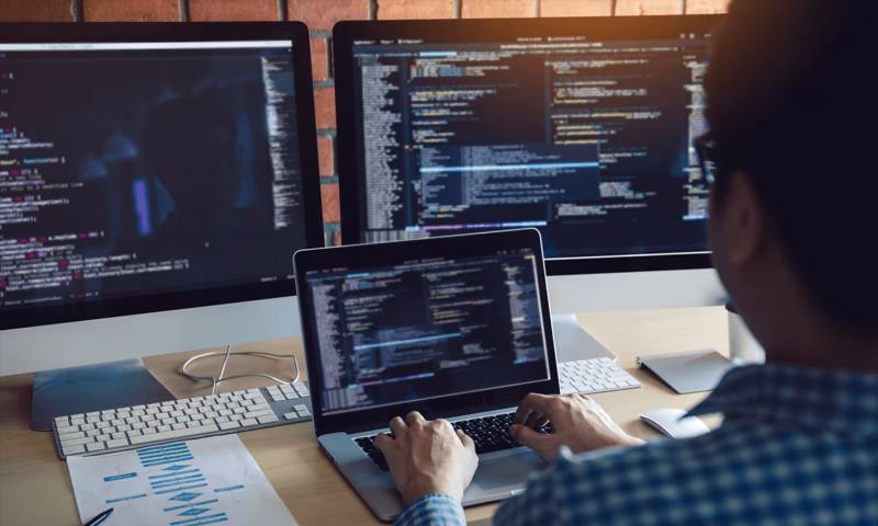 数据科学选型:R与Python如何赋能海阳市网站建设?